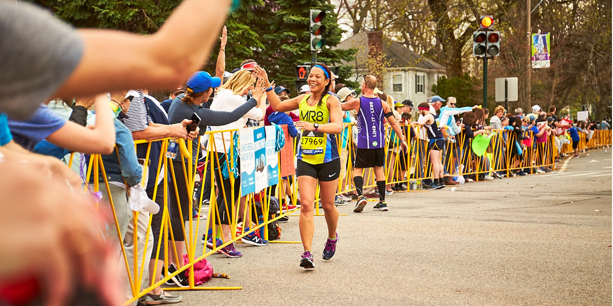 Rachel Moo runs the Boston Marathon in honor of her former student who died  in last year's bombings – New York Daily News